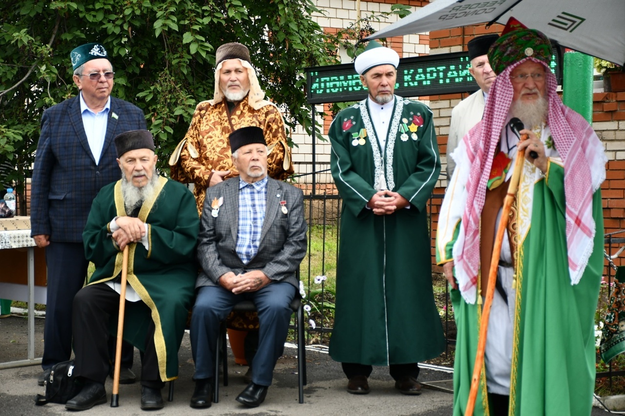 Имам йортоноң иҫтәлекле байрамы