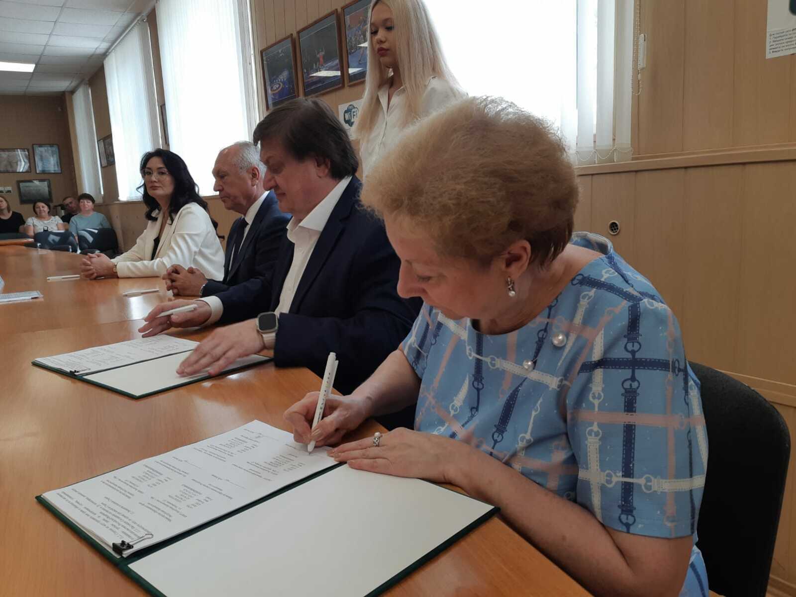 В Башкортостане подписаны соглашения в рамках федерального проекта «Профессионалитет»