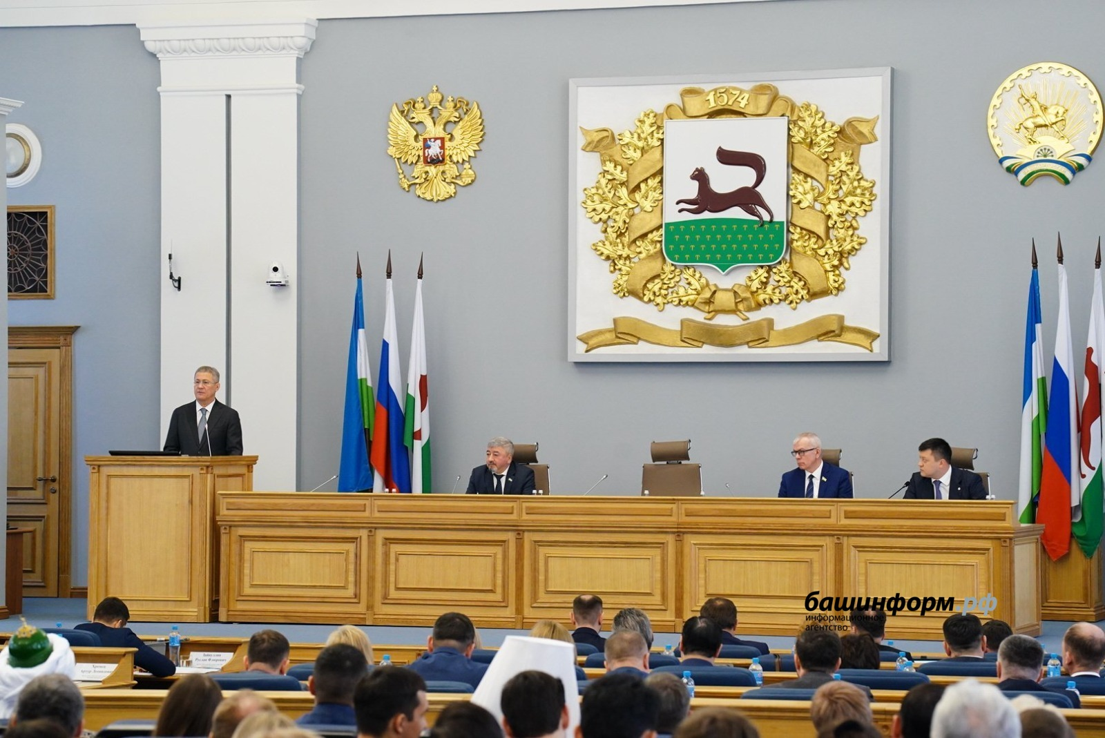 Глава Башкирии дал оценку работе депутатов горсовета Уфы по поддержке СВО