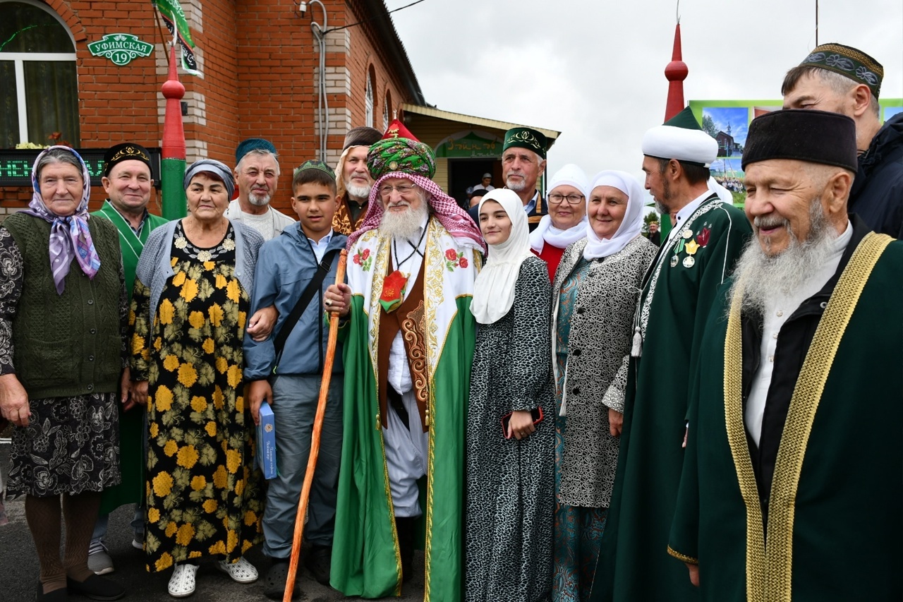 Имам йортоноң иҫтәлекле байрамы