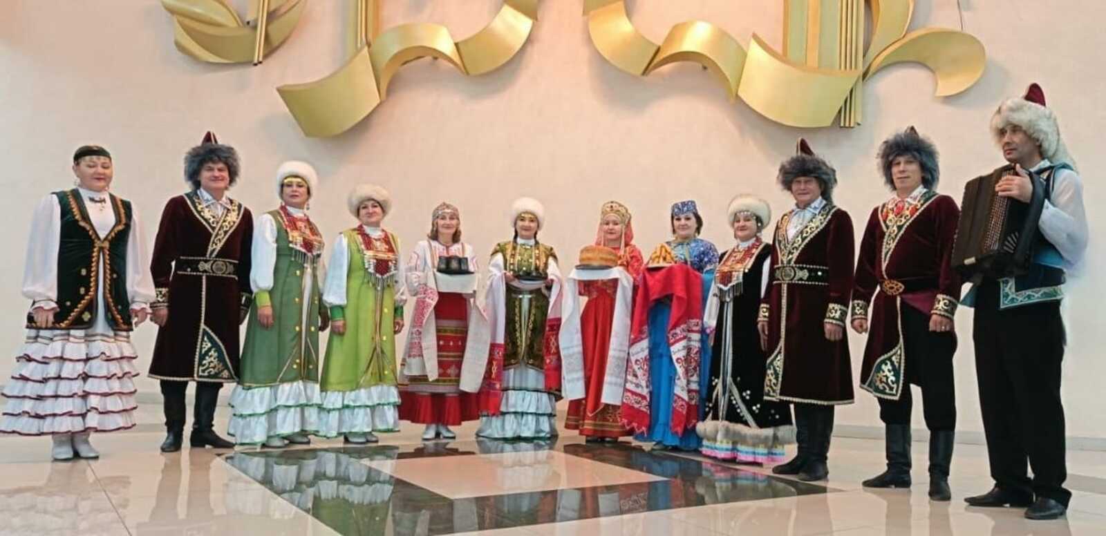 Именлек нигеҙе – берҙәмлектә